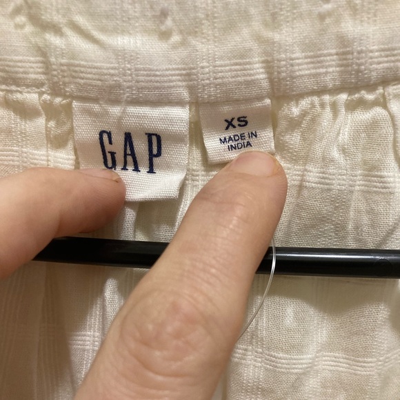 GAP top - Picture 3 of 3